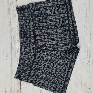 IAM MFG Gray & Black Womens Athletic Shorts Size 8M